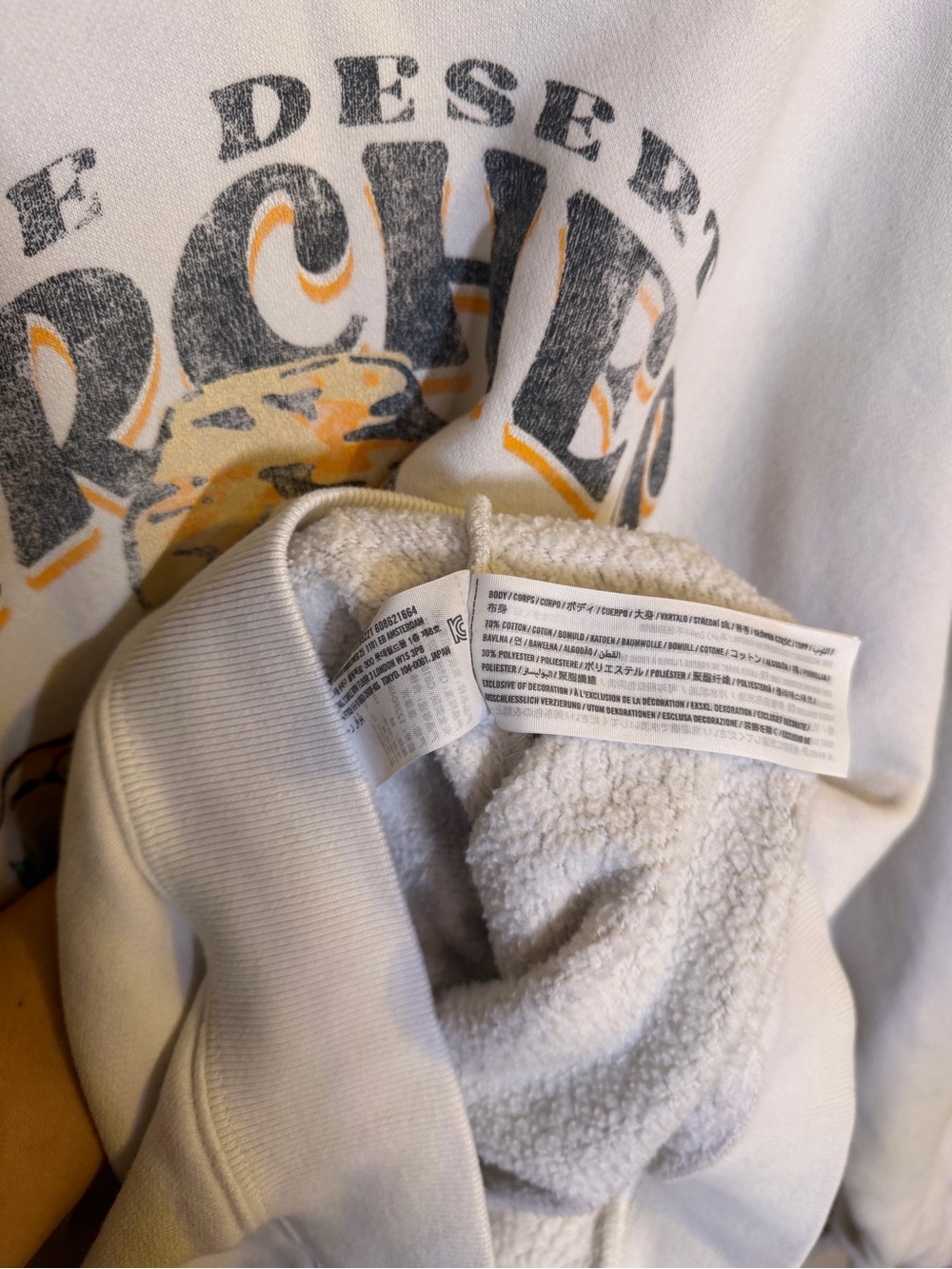 Abercrombie & Fitch Cream Graphic Crewneck Sweatshirt - Picture 4 of 7